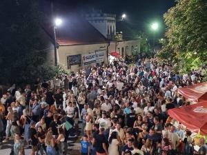 368003992 768928221906107 1921572994135547722 n