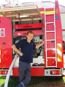 67591934 2275598432538485 3288214076915712 n-603x800