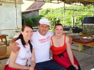 67658912 2275599882538340 4882763721128017920 n-400x300