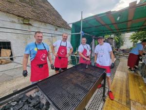 453980136 1023142699817990 307738561087280037 n